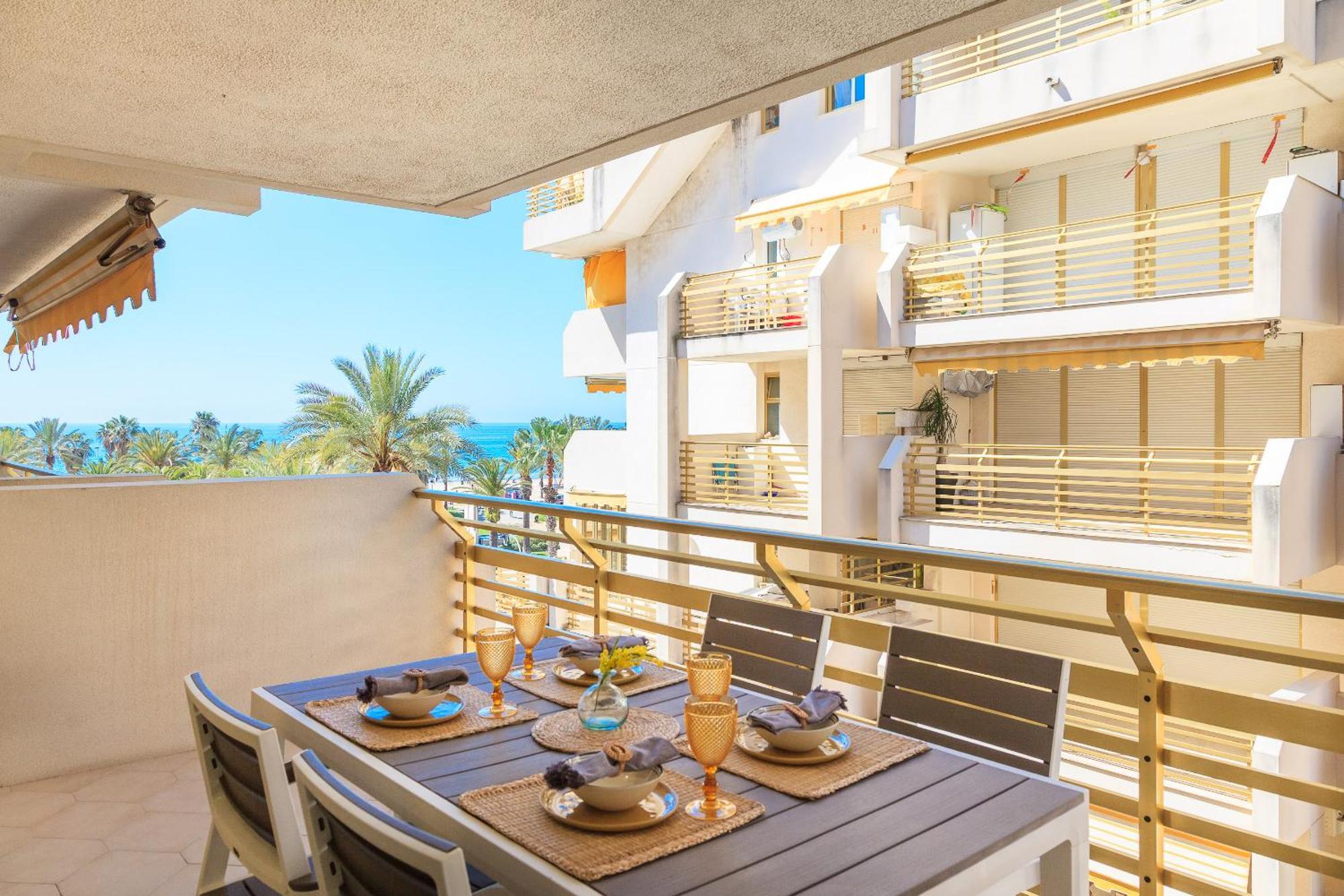 Uhc Novelty Apartments Salou Exterior foto